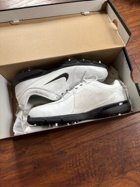 NikeGolf Durasport III